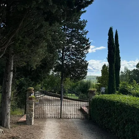 Poggio Ugo * ブーチネ